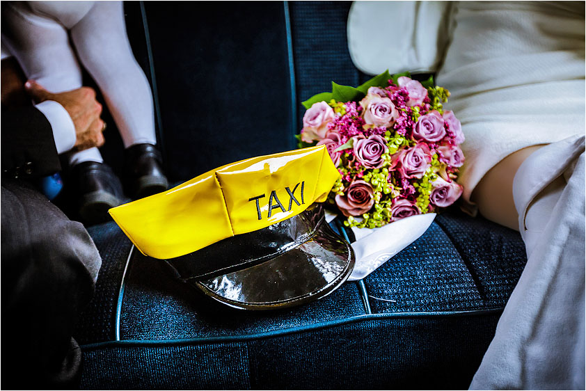 Hochzeitsfotograf Hochzeitsauto NYC Taxi Cab Classic Depot